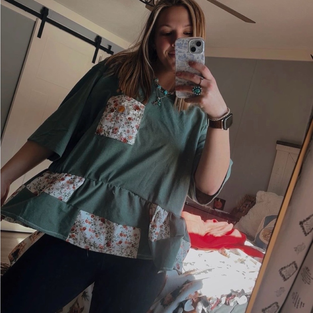 Carhartt Ruffle Tee